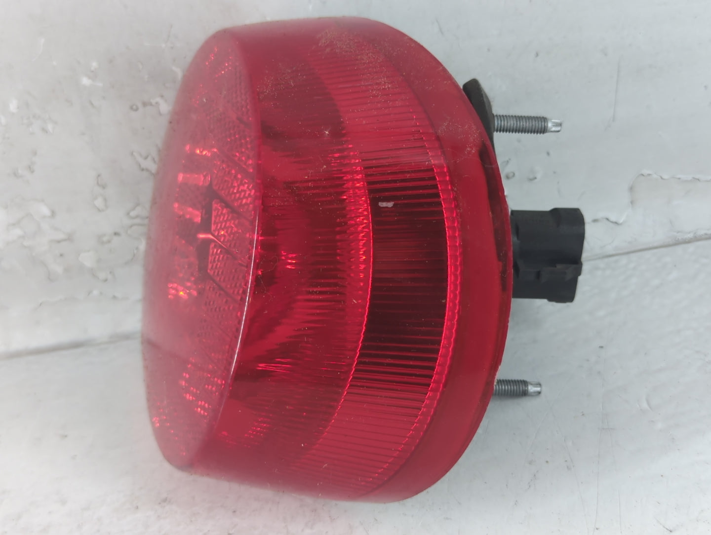 2005-2010 Chevrolet Cobalt Tail Light Assembly Passenger Right OEM P/N:16532532 Fits Fits 2005 2006 2007 2008 2009 2010 OEM 