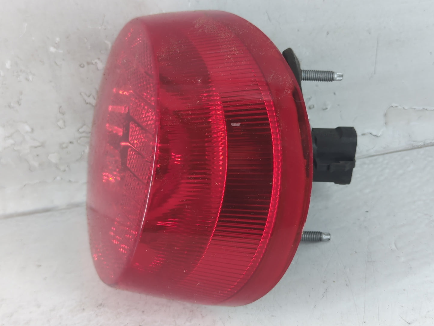 2005-2010 Chevrolet Cobalt Tail Light Assembly Passenger Right OEM P/N:16532532 Fits Fits 2005 2006 2007 2008 2009 2010 OEM 