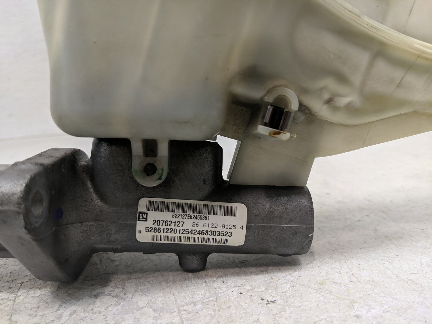 2009-2010 Chevrolet Cobalt Brake Master Cylinder - Oemusedautoparts1.com