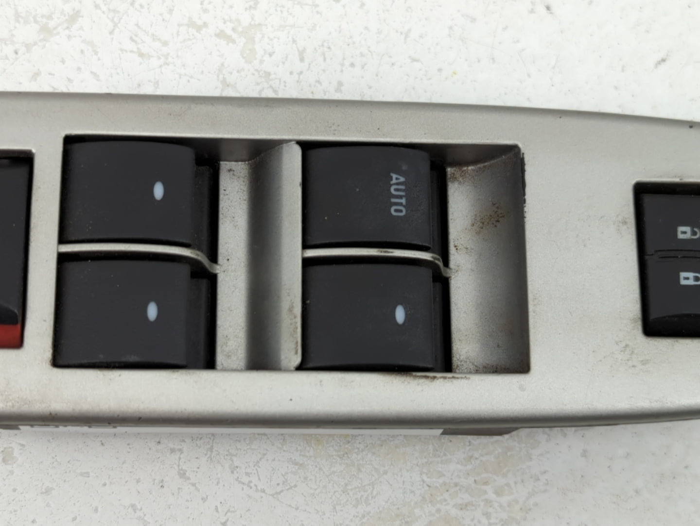2005-2010 Chevrolet Cobalt Master Power Window Switch Replacement Driver Side Left P/N:22721760 Fits OEM Used Auto Parts - O