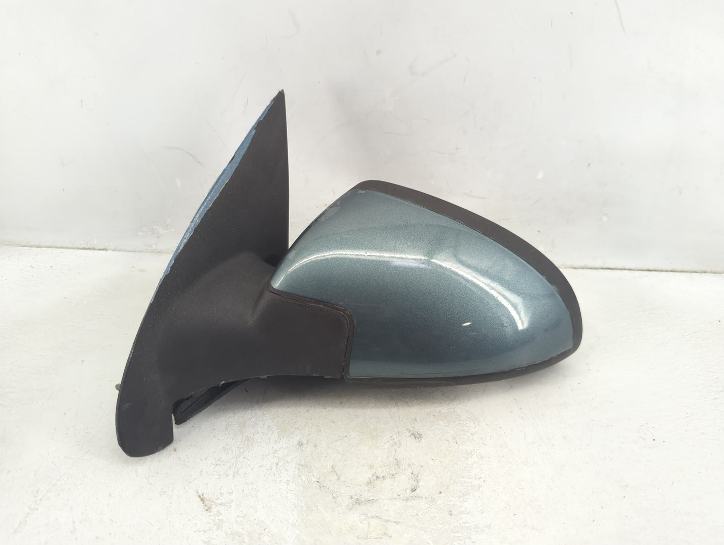 2005-2010 Chevrolet Cobalt Driver Side View Mirror - Left Door Mirror OEM Used - Oemusedautoparts1.com