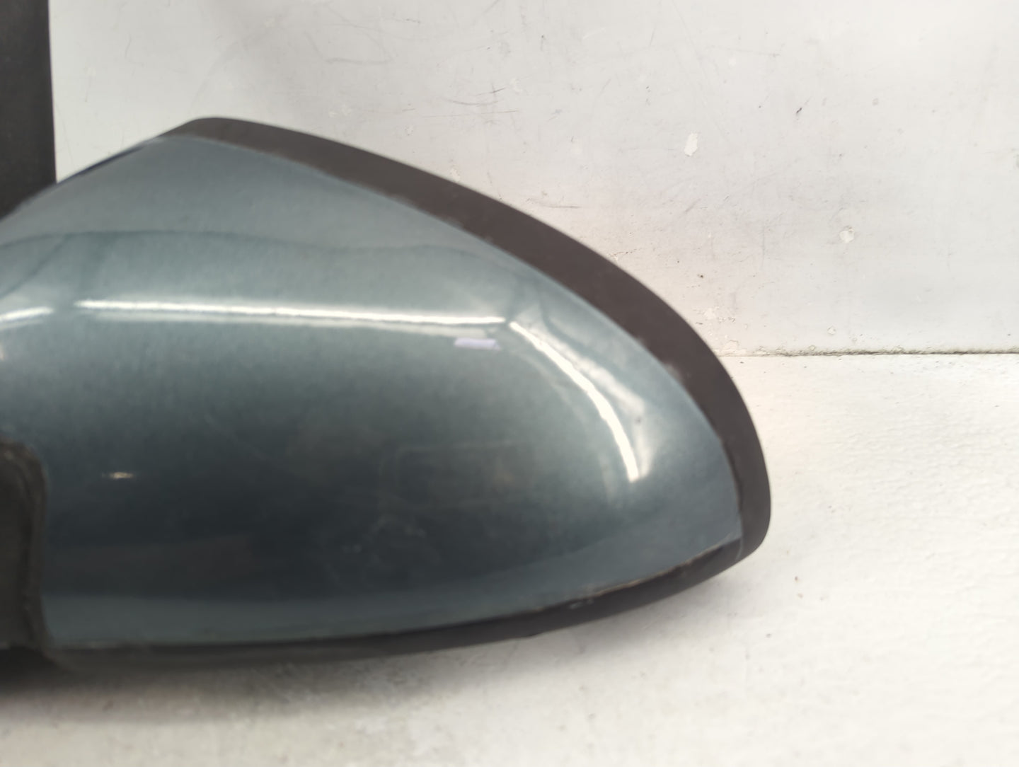2005-2010 Chevrolet Cobalt Driver Side View Mirror - Left Door Mirror OEM Used - Oemusedautoparts1.com