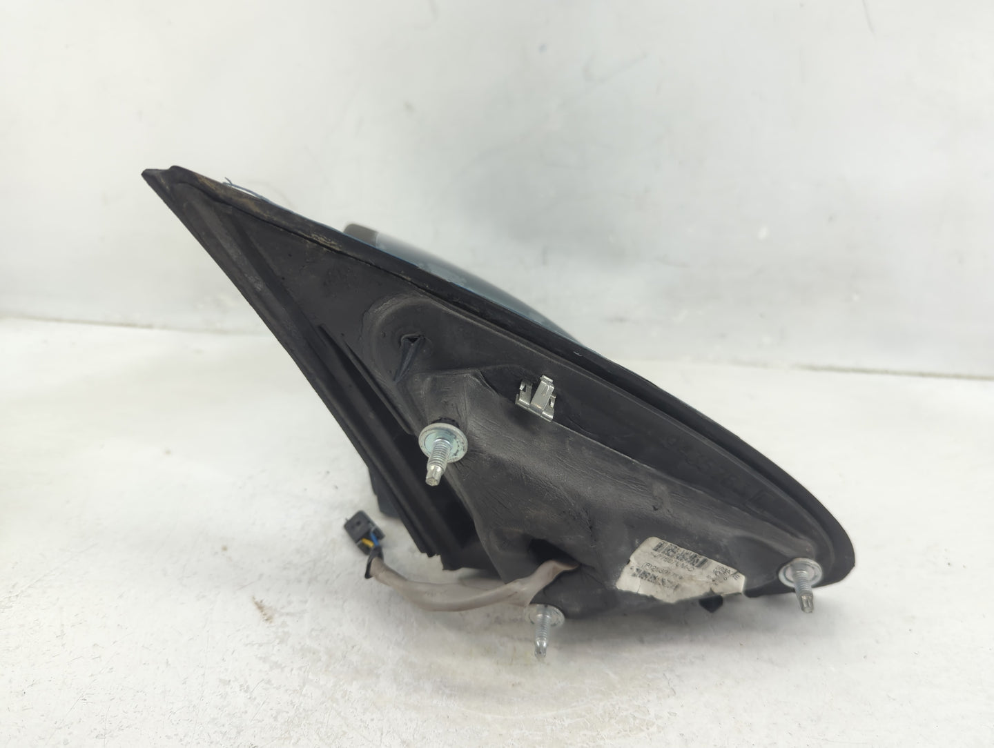 2005-2010 Chevrolet Cobalt Driver Side View Mirror - Left Door Mirror OEM Used - Oemusedautoparts1.com