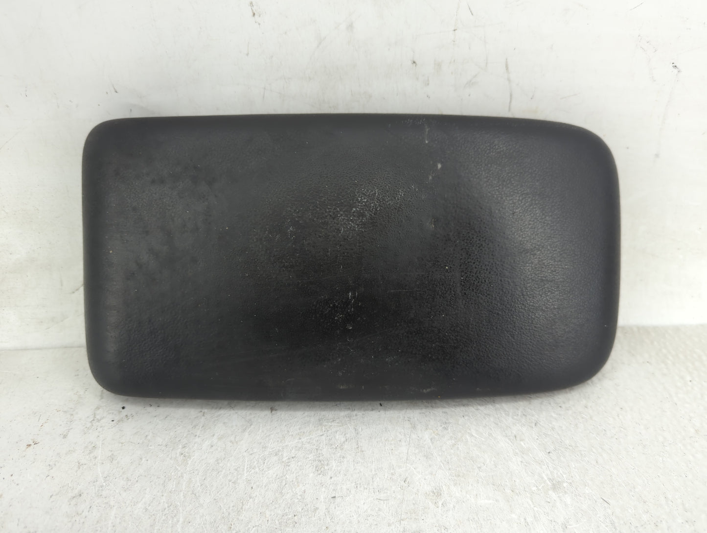 2009 Chevrolet Cobalt Center Console Armrest Cover Lid Fits OEM Used Auto Parts - Oemusedautoparts1.com