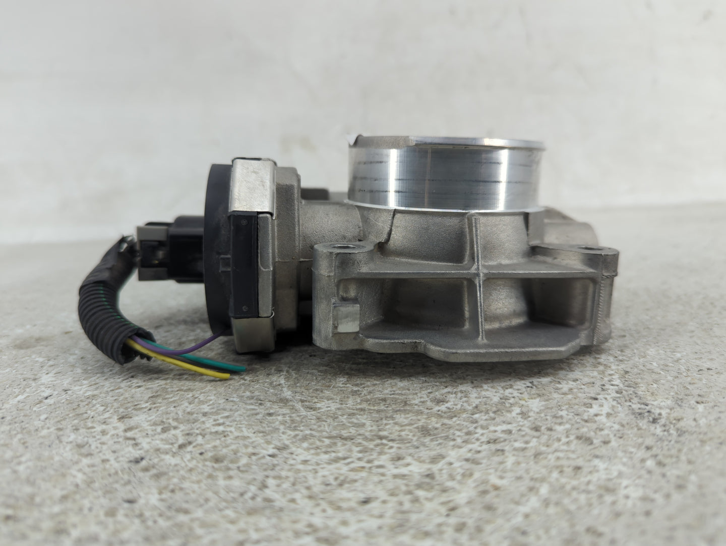 2007-2010 Chevrolet Cobalt Throttle Body Fits Fits 2007 2008 2009 2010 2011 OEM Used Auto Parts - Oemusedautoparts1.com