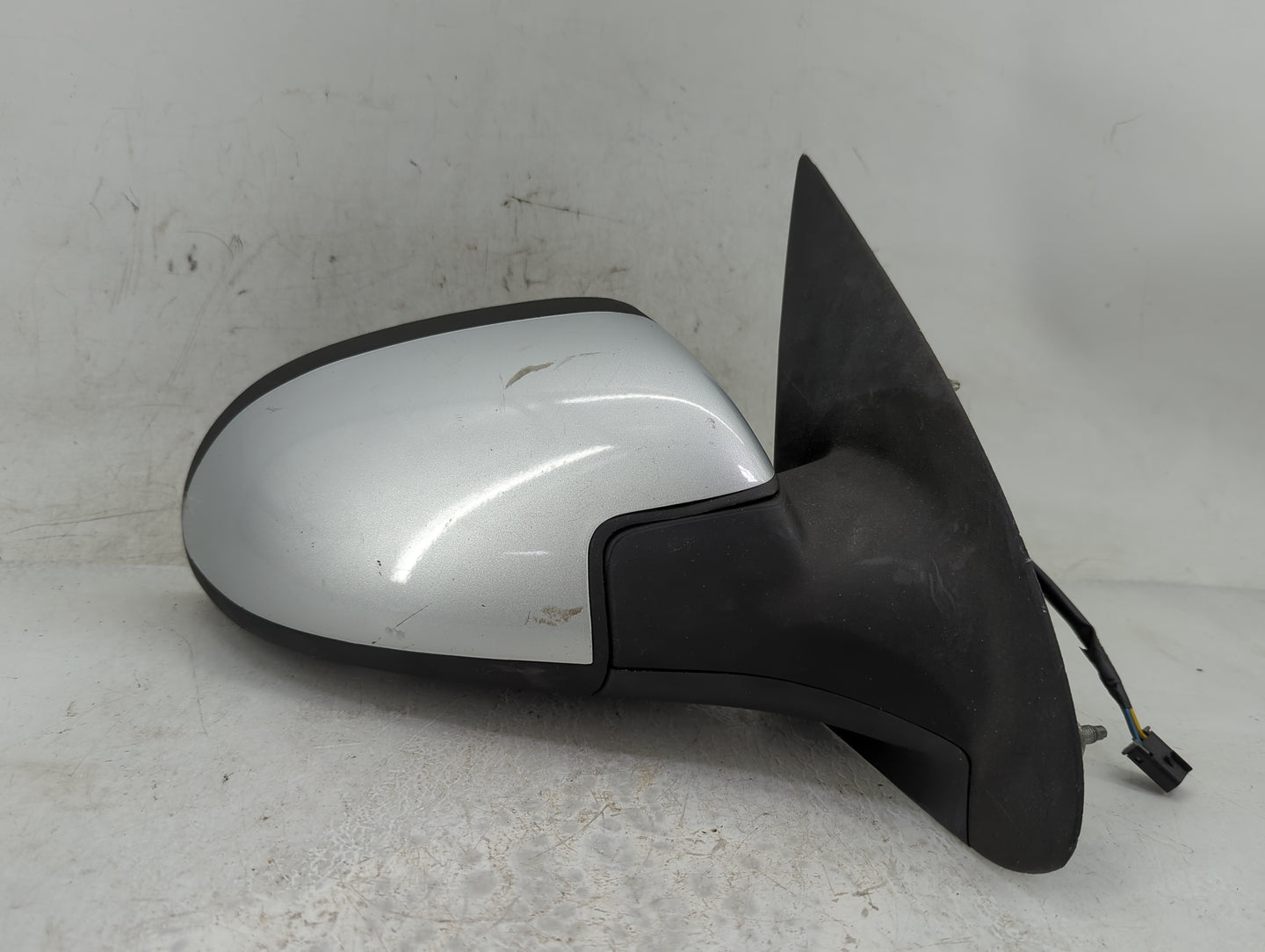 2005-2010 Chevrolet Cobalt Passenger Side View Mirror - Right Door Mirror OEM Used - Oemusedautoparts1.com