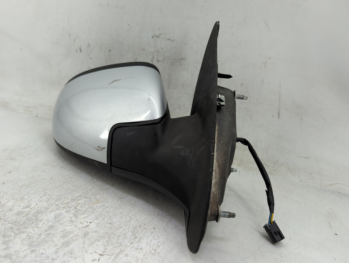 2005-2010 Chevrolet Cobalt Passenger Side View Mirror - Right Door Mirror OEM Used - Oemusedautoparts1.com
