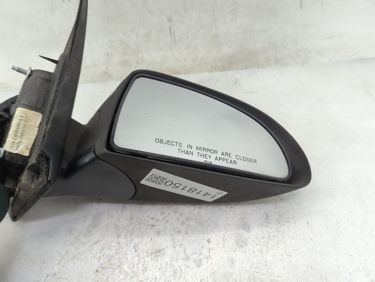 2005-2010 Chevrolet Cobalt Passenger Side View Mirror - Right Door Mirror OEM Used - Oemusedautoparts1.com