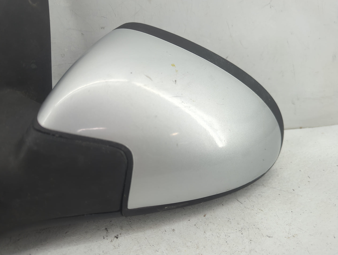 2005-2010 Chevrolet Cobalt Driver Side View Mirror - Left Door Mirror OEM Used - Oemusedautoparts1.com
