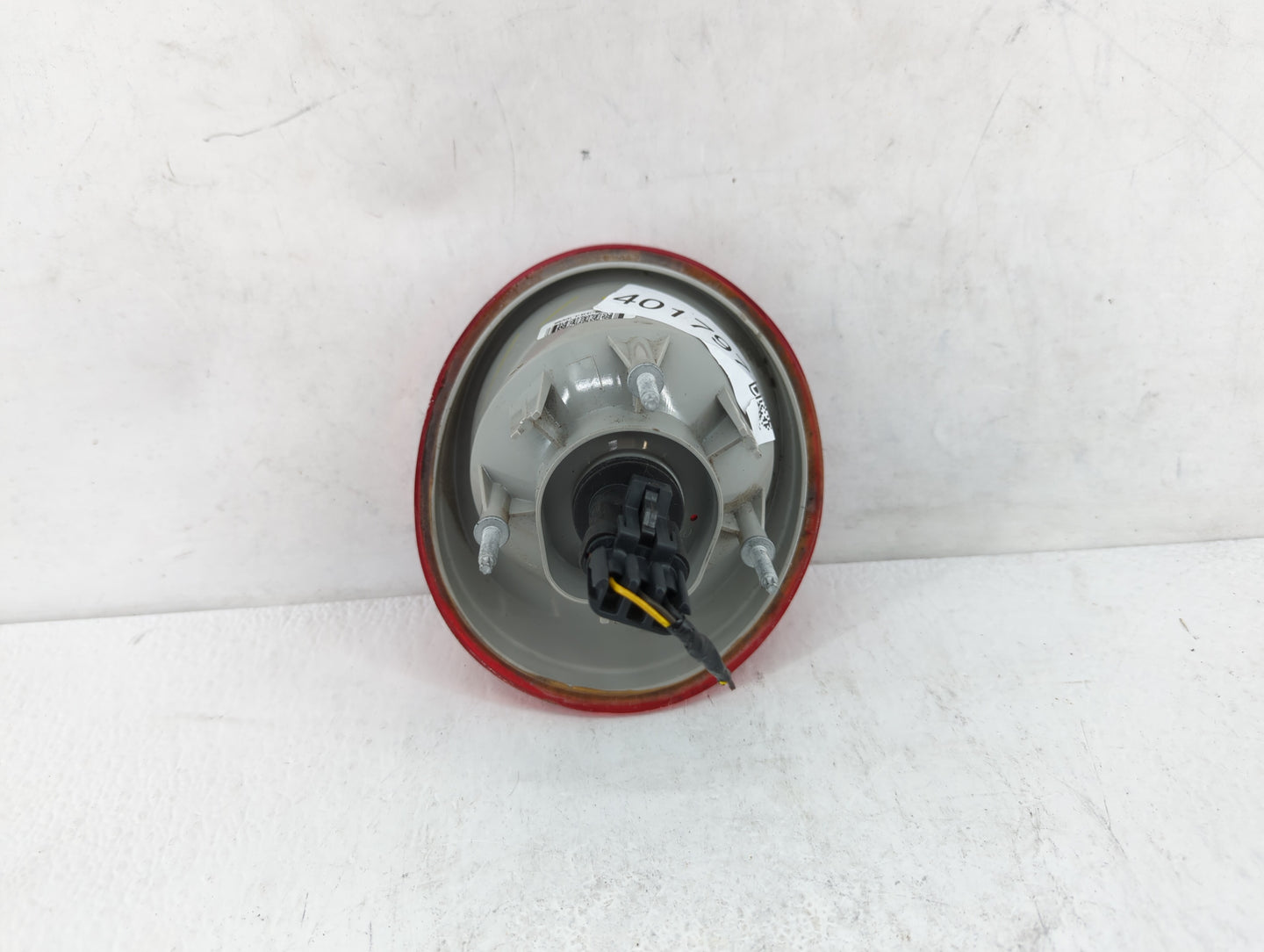 2005-2010 Chevrolet Cobalt Tail Light Assembly Driver Left OEM P/N:15797855 16532531 Fits Fits 2005 2006 2007 2008 2009 2010