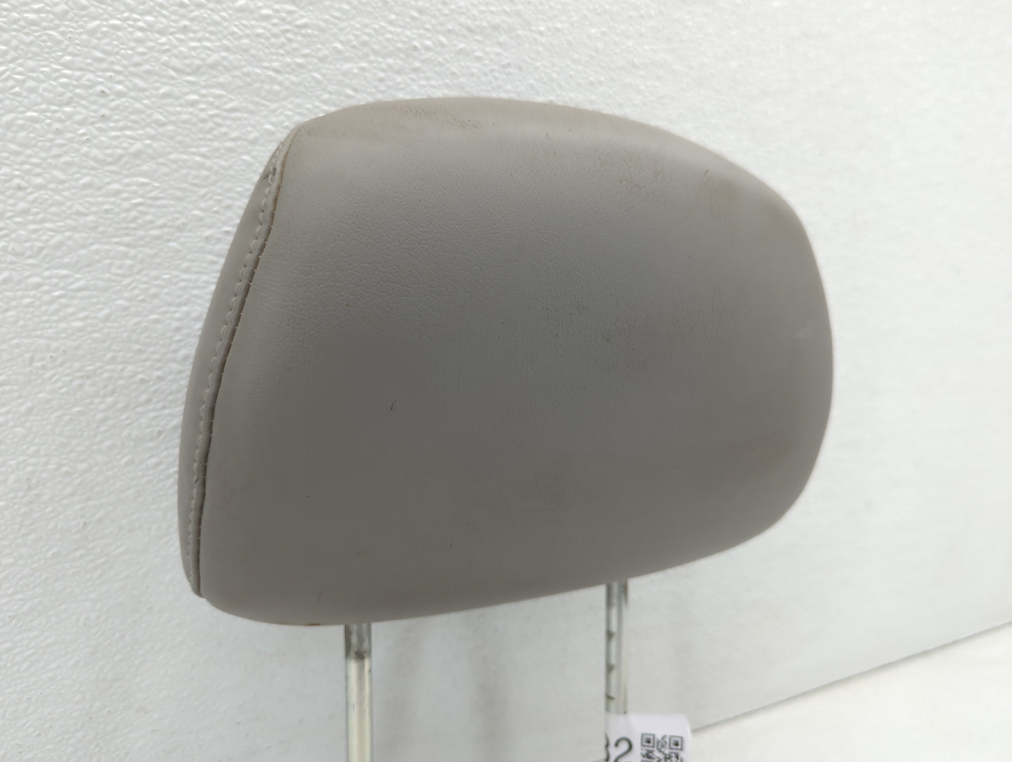 2006-2010 Chevrolet Cobalt Headrest Head Rest Rear Seat Grey - Oemusedautoparts1.com