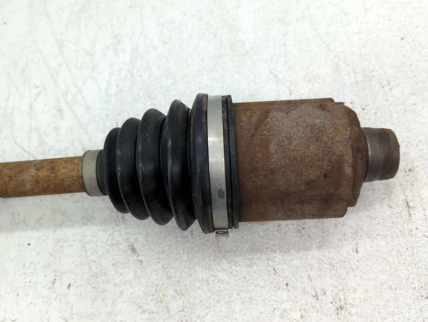 2005-2010 Chevrolet Cobalt Axle Shaft Front Driver Cv C/v - Oemusedautoparts1.com