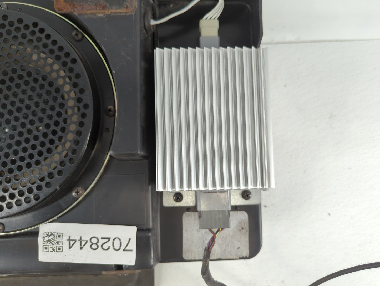 2009 Chevrolet Cobalt Radio Speaker Amplifier G245f9981895 - Oemusedautoparts1.com