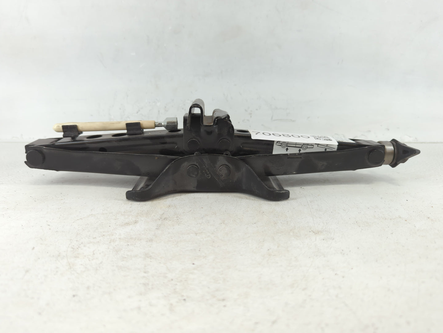 2009 Chevrolet Cobalt Spare Scissor Car Jack - Oemusedautoparts1.com
