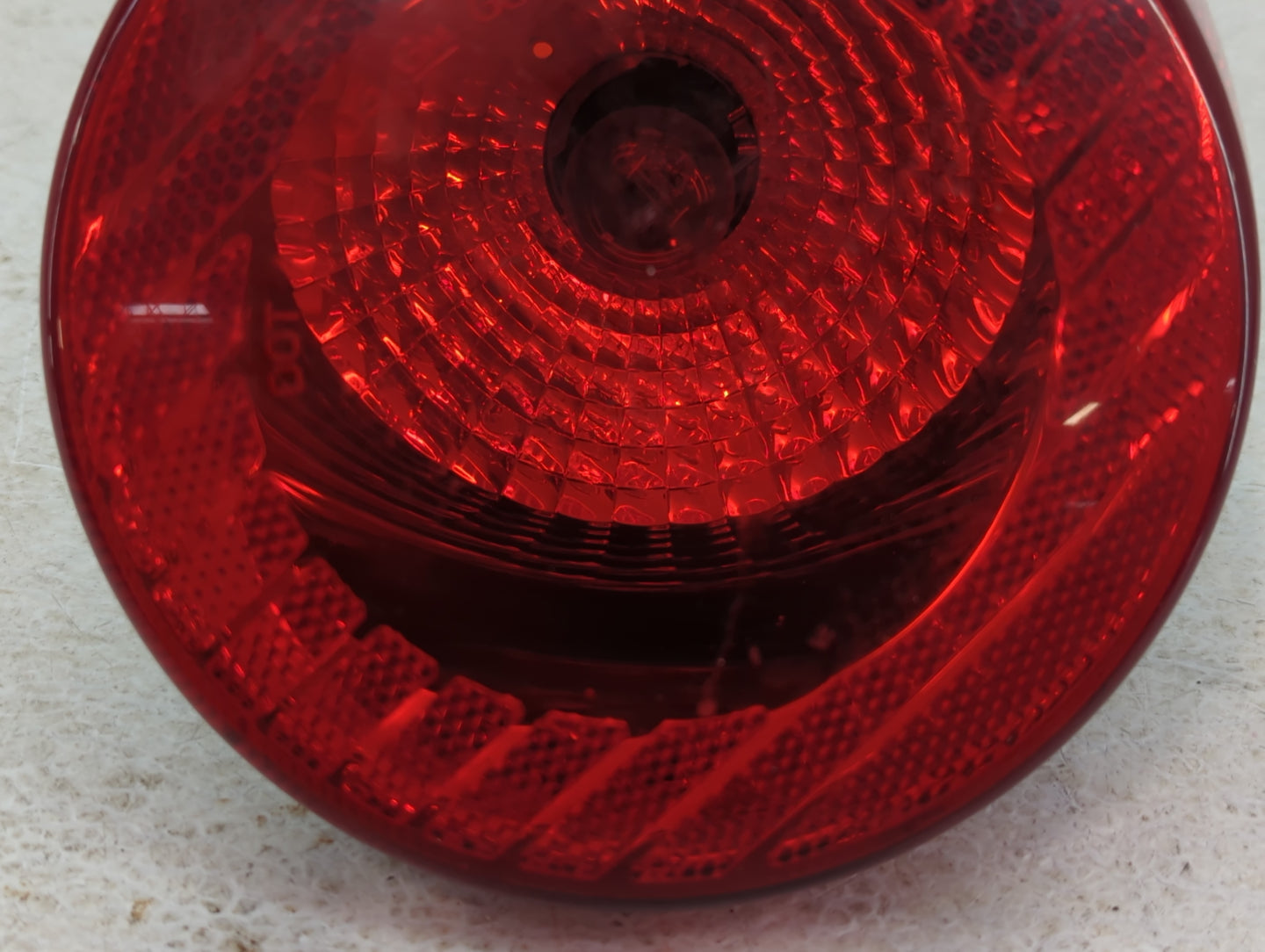 2005-2010 Chevrolet Cobalt Tail Light Assembly Passenger Right OEM P/N:15797856 Fits Fits 2005 2006 2007 2008 2009 2010 OEM 