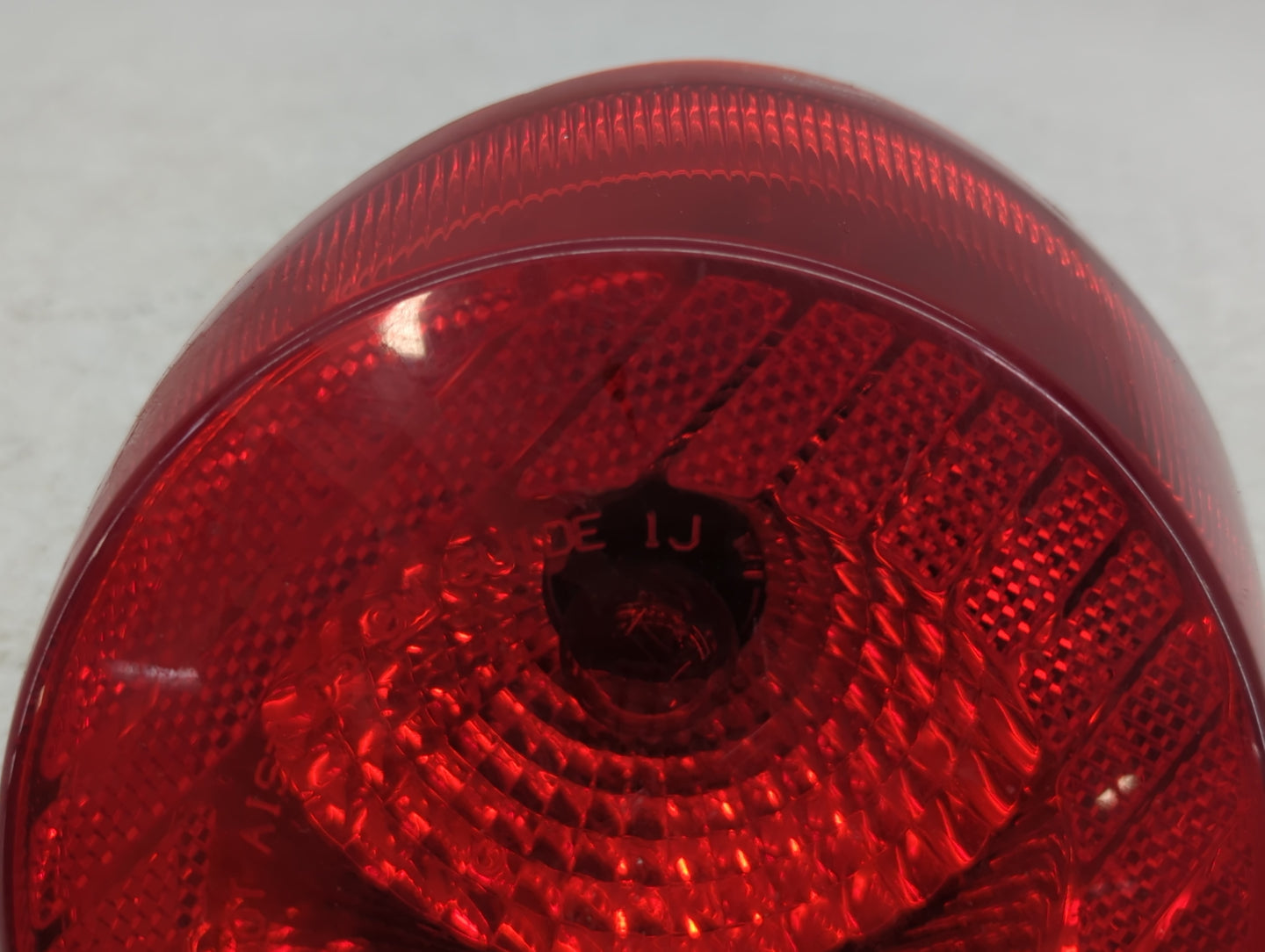 2005-2010 Chevrolet Cobalt Tail Light Assembly Passenger Right OEM P/N:15797856 Fits Fits 2005 2006 2007 2008 2009 2010 OEM 