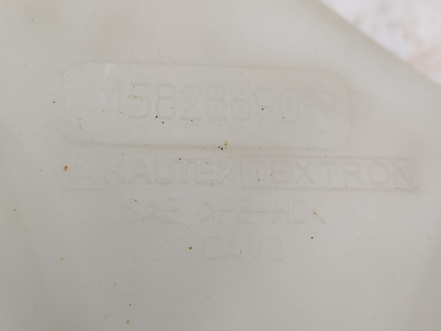 2005 Chevrolet Cobalt Radiator Coolant Overflow Expansion Tank Bottle - Oemusedautoparts1.com