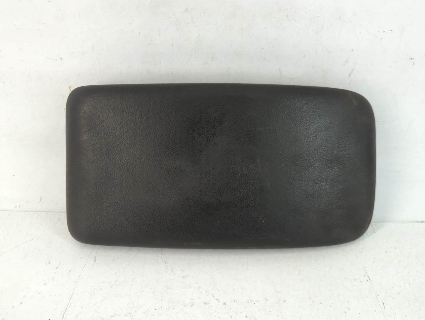 2009 Chevrolet Cobalt Center Console Armrest Cover Lid Fits OEM Used Auto Parts - Oemusedautoparts1.com