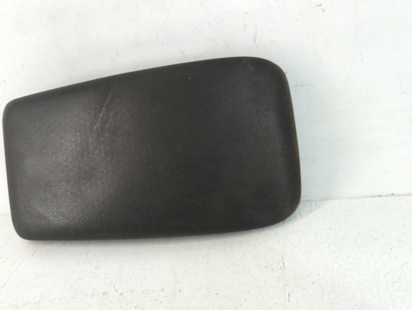 2009 Chevrolet Cobalt Center Console Armrest Cover Lid Fits OEM Used Auto Parts - Oemusedautoparts1.com
