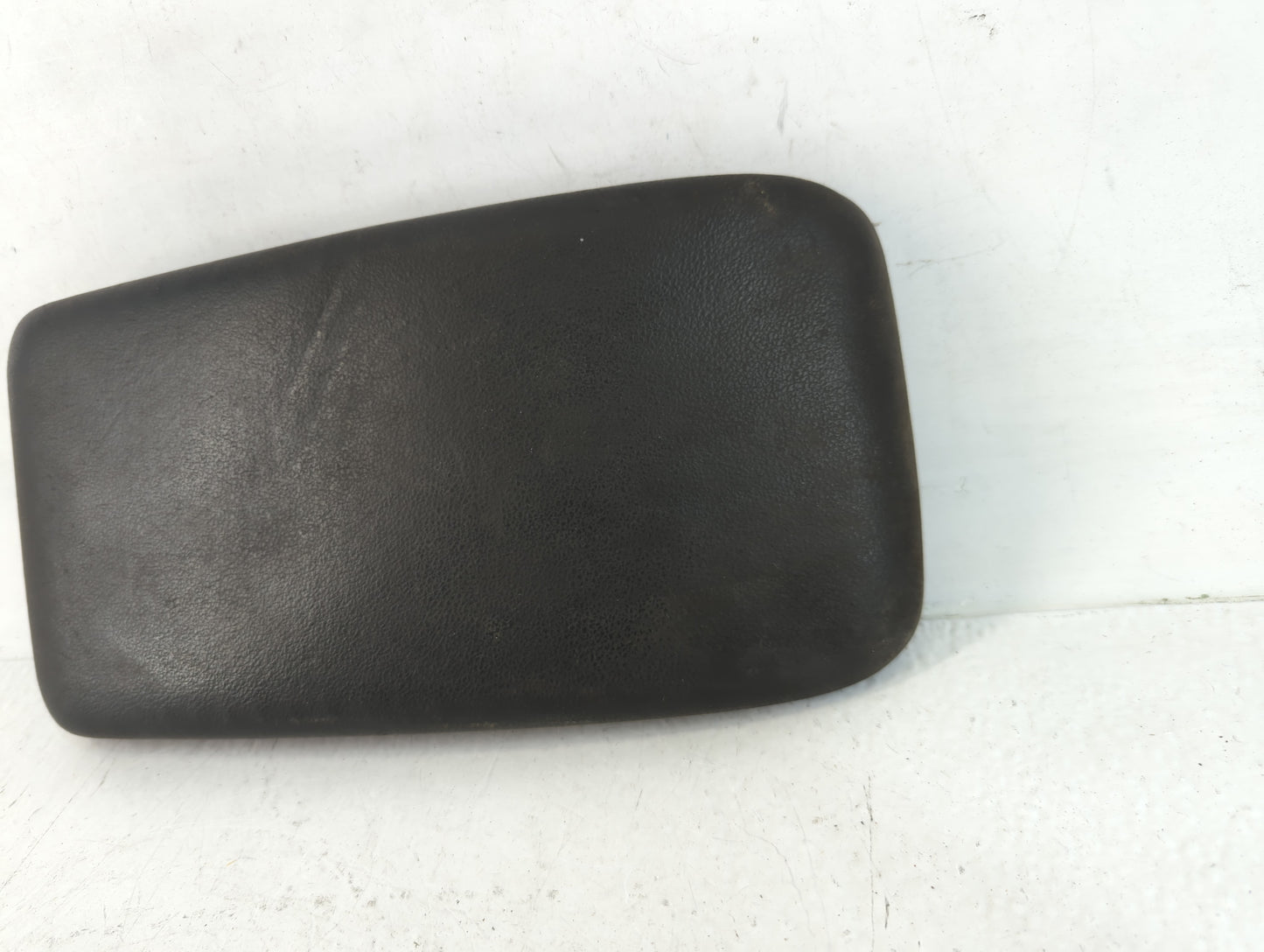 2009 Chevrolet Cobalt Center Console Armrest Cover Lid Fits OEM Used Auto Parts - Oemusedautoparts1.com