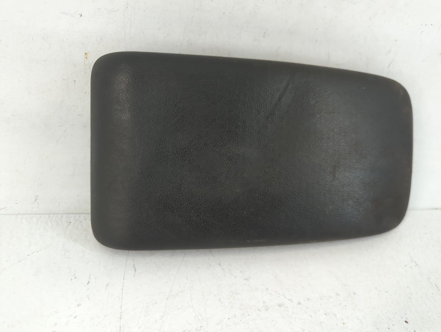 2009 Chevrolet Cobalt Center Console Armrest Cover Lid Fits OEM Used Auto Parts - Oemusedautoparts1.com