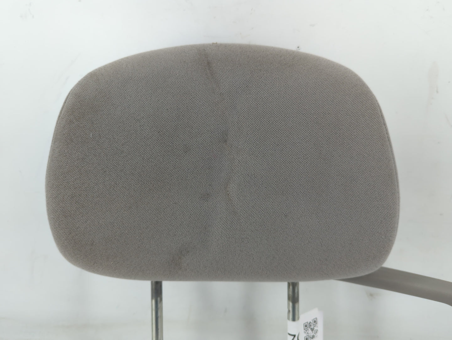 2006-2009 Chevrolet Cobalt Headrest Head Rest Front Driver Passenger Seat Fits Fits 2006 2007 2008 2009 OEM Used Auto Parts 