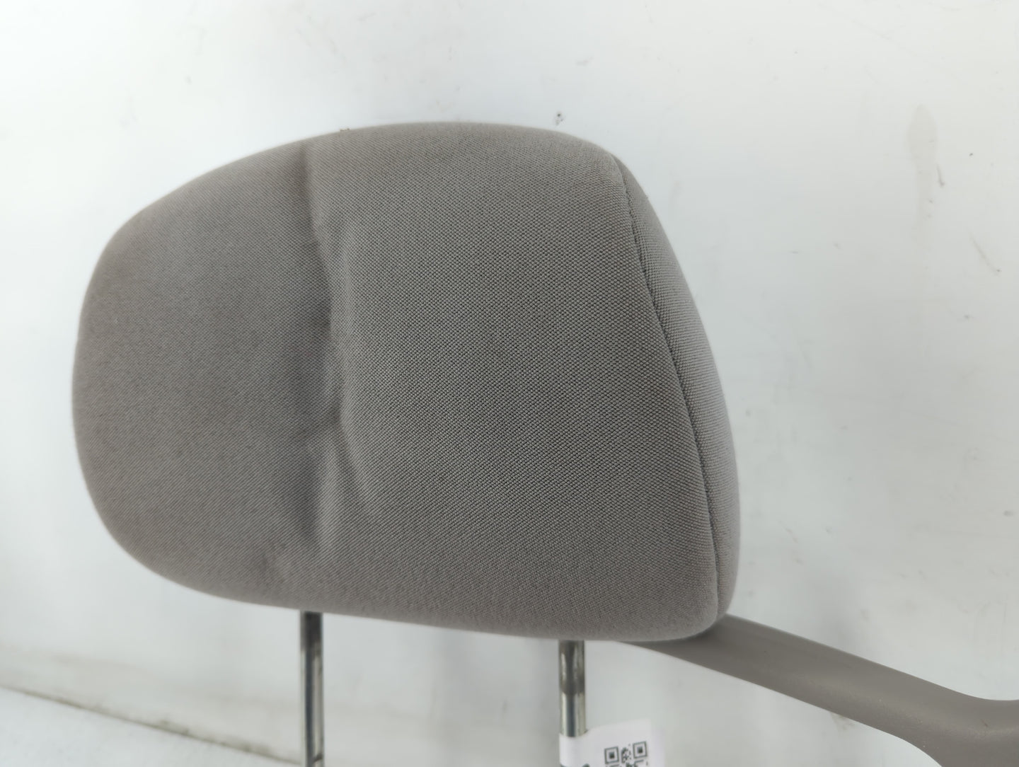 2006-2009 Chevrolet Cobalt Headrest Head Rest Front Driver Passenger Seat Fits Fits 2006 2007 2008 2009 OEM Used Auto Parts 