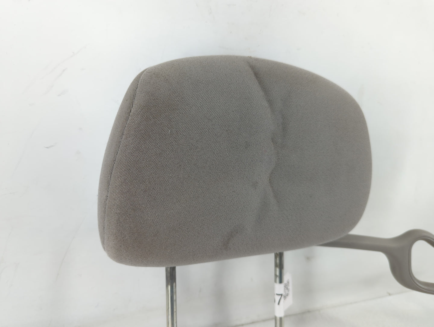 2006-2009 Chevrolet Cobalt Headrest Head Rest Front Driver Passenger Seat Fits Fits 2006 2007 2008 2009 OEM Used Auto Parts 