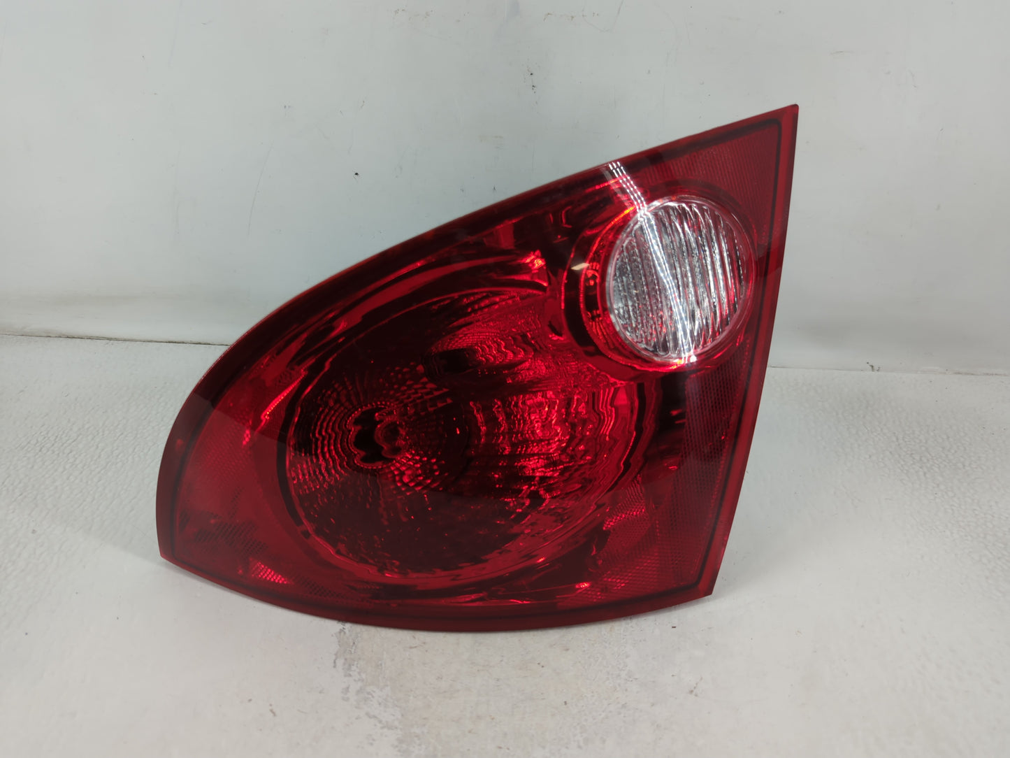 2005-2010 Chevrolet Cobalt Tail Light Assembly Passenger Right OEM Fits Fits 2005 2006 2007 2008 2009 2010 OEM Used Auto Par