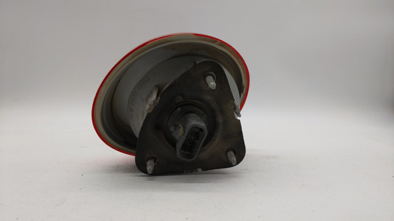 2009 Chevrolet Cobalt Tail Light Assembly Passenger Right OEM P/N:25998288 Fits Fits 2005 2006 2007 2008 2010 OEM Used Auto 