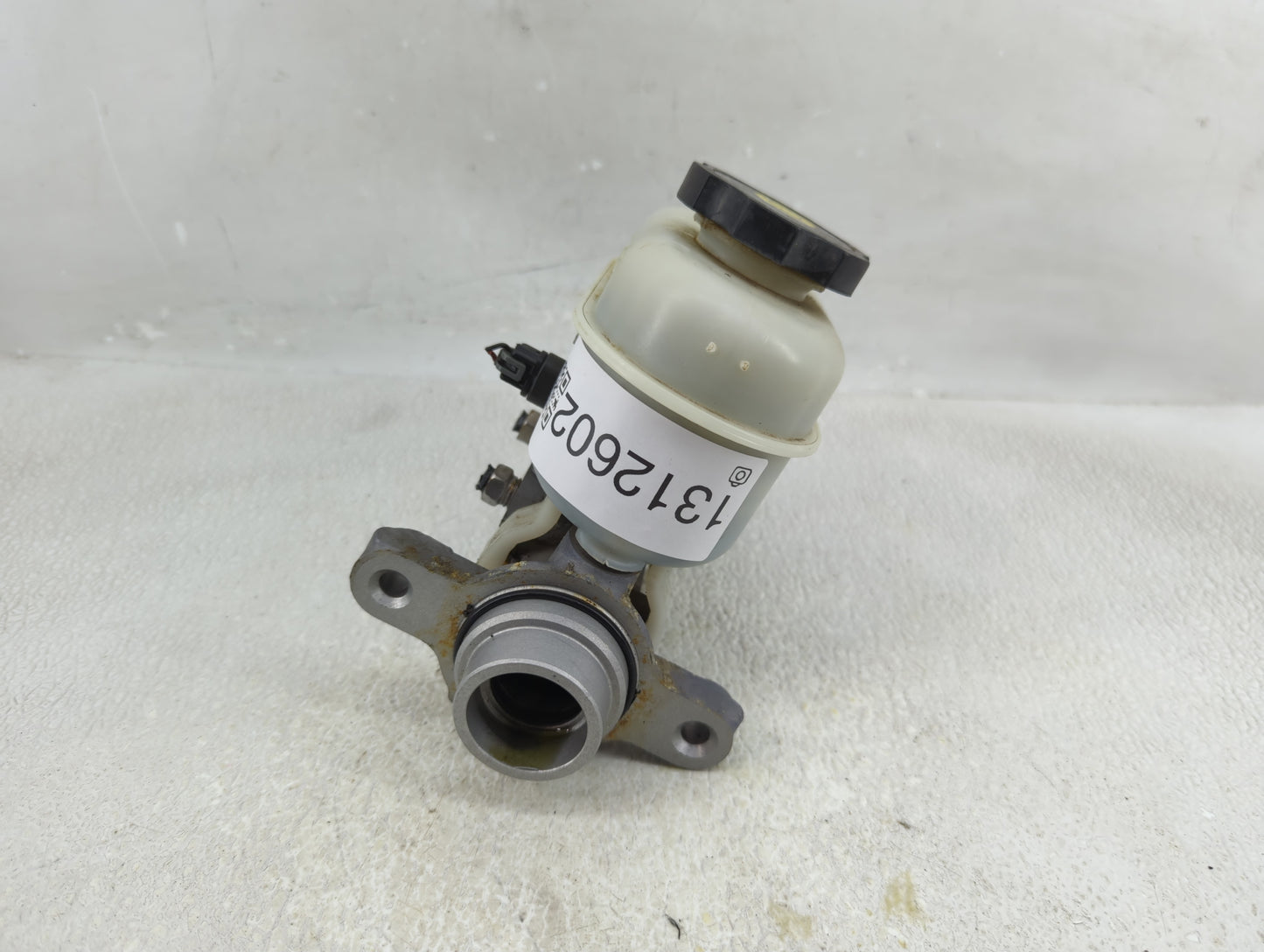 2009-2012 Chevrolet Colorado Brake Master Cylinder - Oemusedautoparts1.com