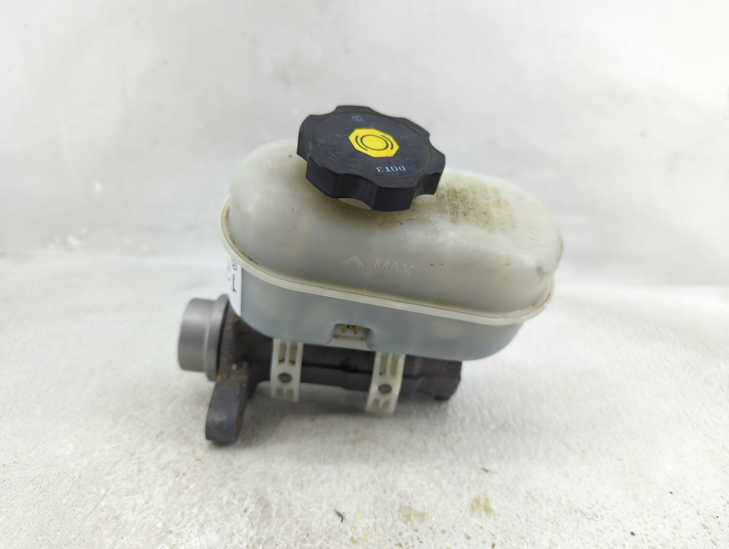 2009-2012 Chevrolet Colorado Brake Master Cylinder - Oemusedautoparts1.com