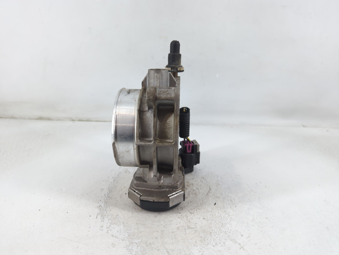 2008-2012 Chevrolet Colorado Throttle Body P/N:1288AA438AA A244JA4133B Fits Fits 2008 2009 2010 2011 2012 OEM Used Auto Part