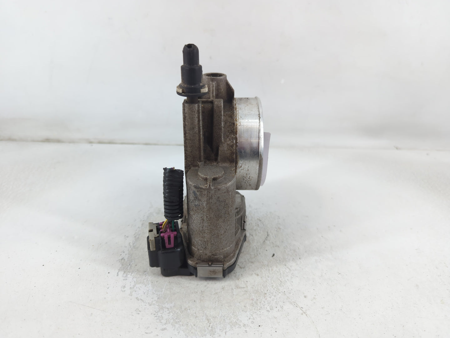 2008-2012 Chevrolet Colorado Throttle Body P/N:1288AA438AA A244JA4133B Fits Fits 2008 2009 2010 2011 2012 OEM Used Auto Part