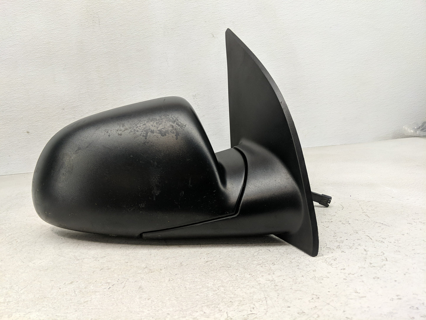 2005-2009 Chevrolet Equinox Passenger Side View Mirror - Right Door Mirror OEM Used - Oemusedautoparts1.com