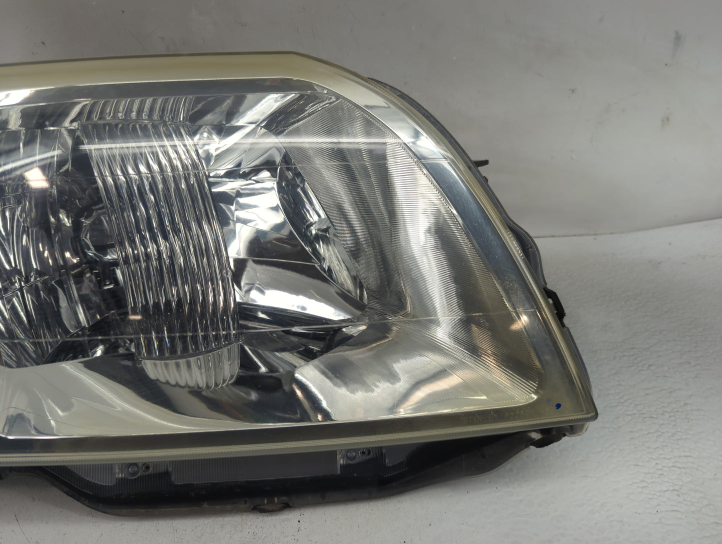 2005-2009 Chevrolet Equinox Driver Left Oem Head Light Headlight Lamp - Oemusedautoparts1.com