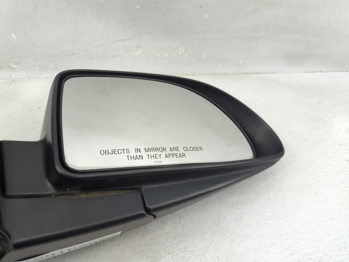 2005-2009 Chevrolet Equinox Passenger Side View Mirror - Right Door Mirror OEM Used - Oemusedautoparts1.com