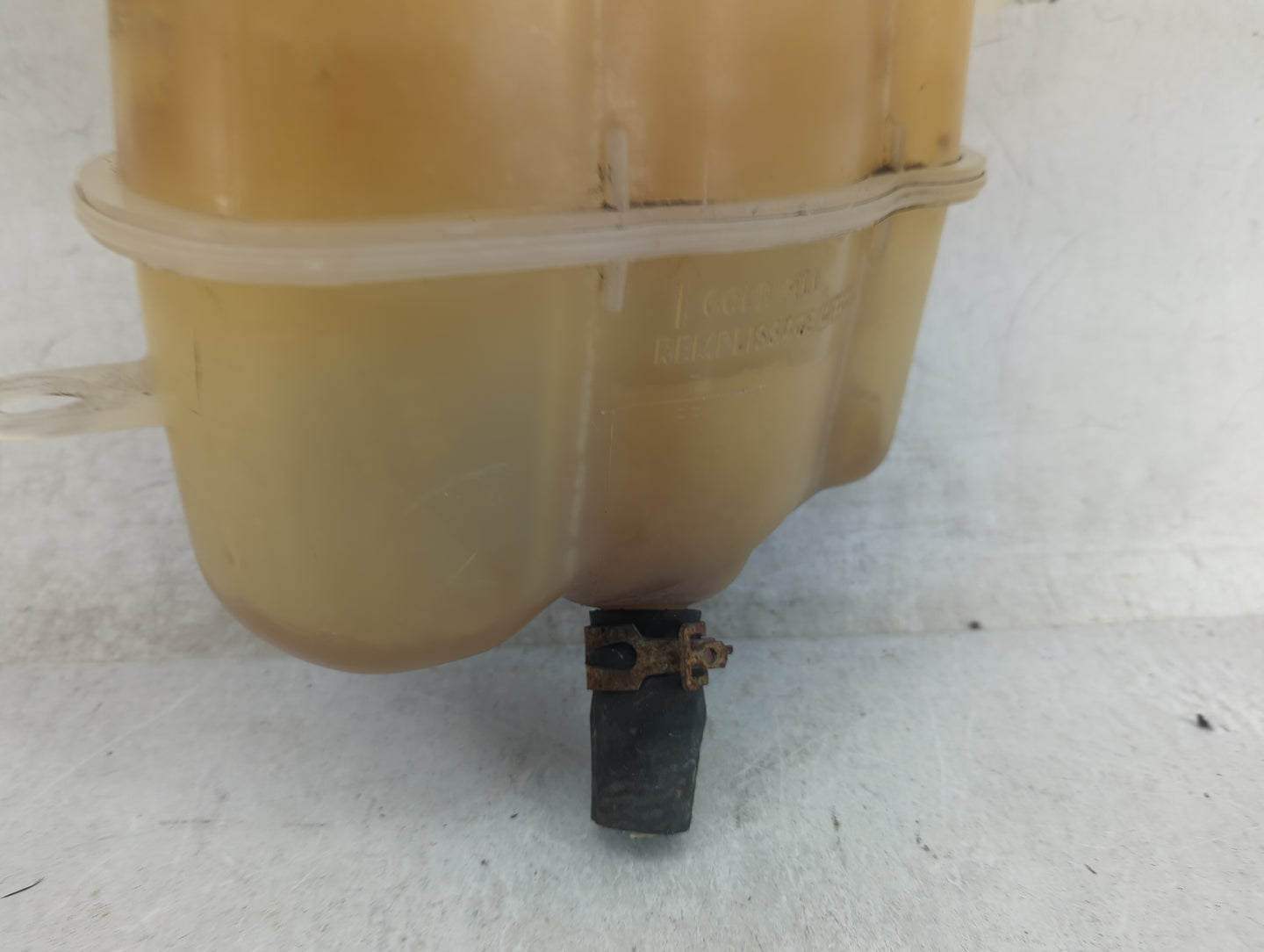 2006 Chevrolet Equinox Radiator Coolant Overflow Expansion Tank Bottle - Oemusedautoparts1.com