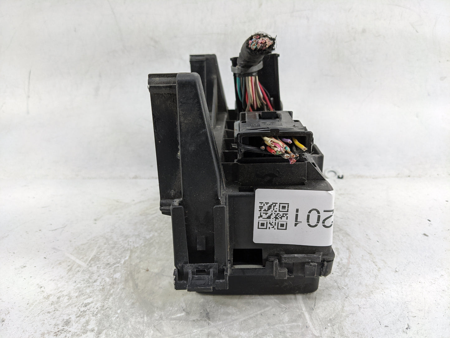 2009 Chevrolet Equinox Fusebox Fuse Box Panel Relay Module P/N:04692168AB 5286TL, 04692168AB Fits OEM Used Auto Parts - Oemu