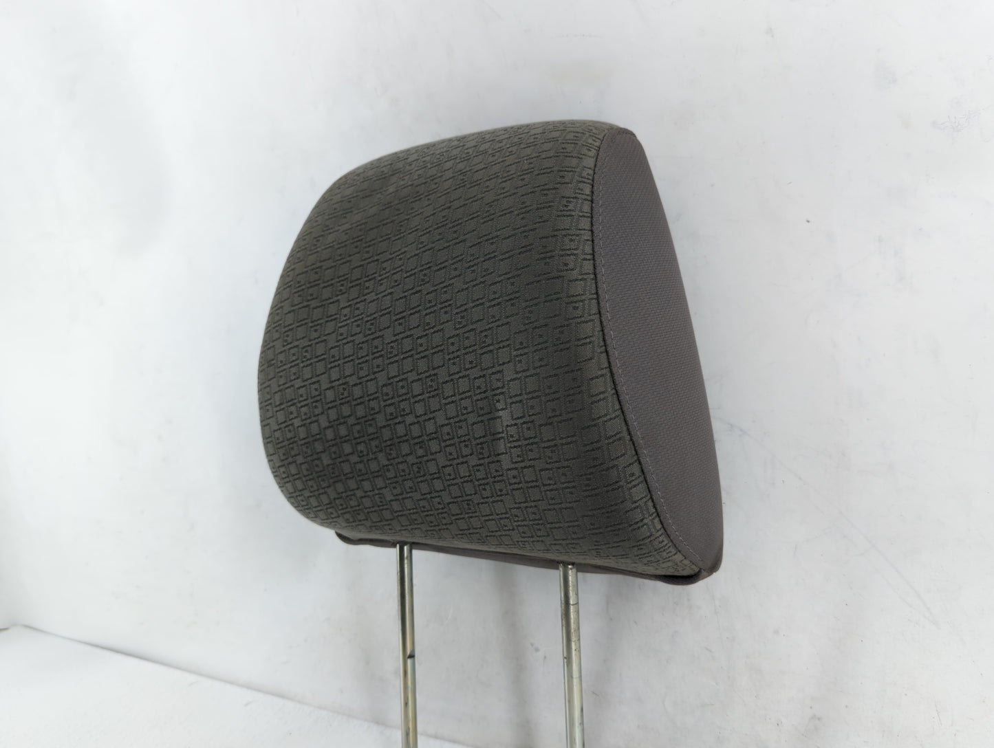 2007-2009 Chevrolet Equinox Headrest Head Rest Front Driver Passenger Seat Fits Fits 2007 2008 2009 OEM Used Auto Parts - Oe