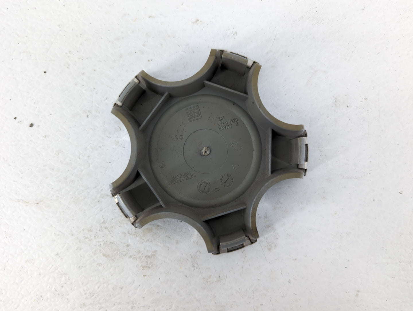 2009 Chevrolet Equinox Rim Wheel Center Cap Silver 448074 - Oemusedautoparts1.com