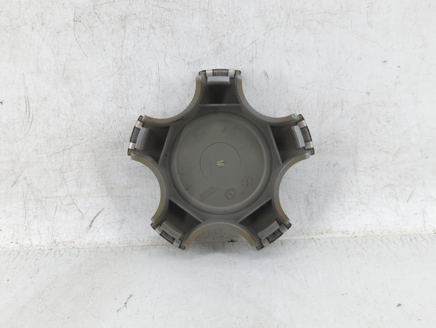 2009 Chevrolet Equinox Rim Wheel Center Cap 448263 - Oemusedautoparts1.com