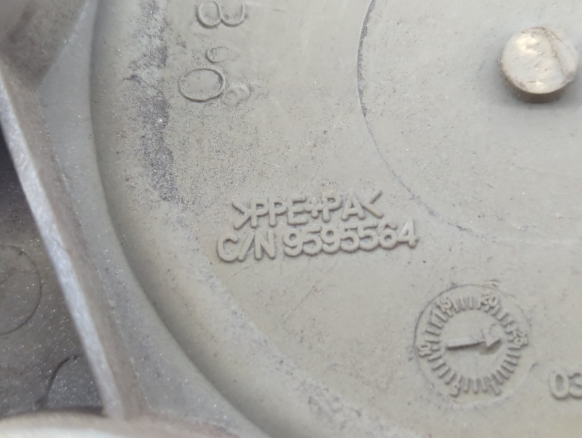 2009 Chevrolet Equinox Rim Wheel Center Cap 448862 - Oemusedautoparts1.com