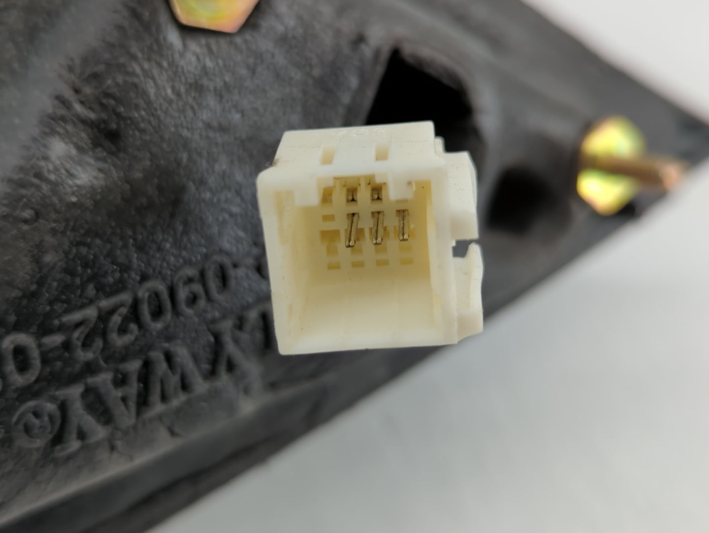 2005-2009 Chevrolet Equinox Driver Side View Mirror - Left Door Mirror OEM Used - Oemusedautoparts1.com