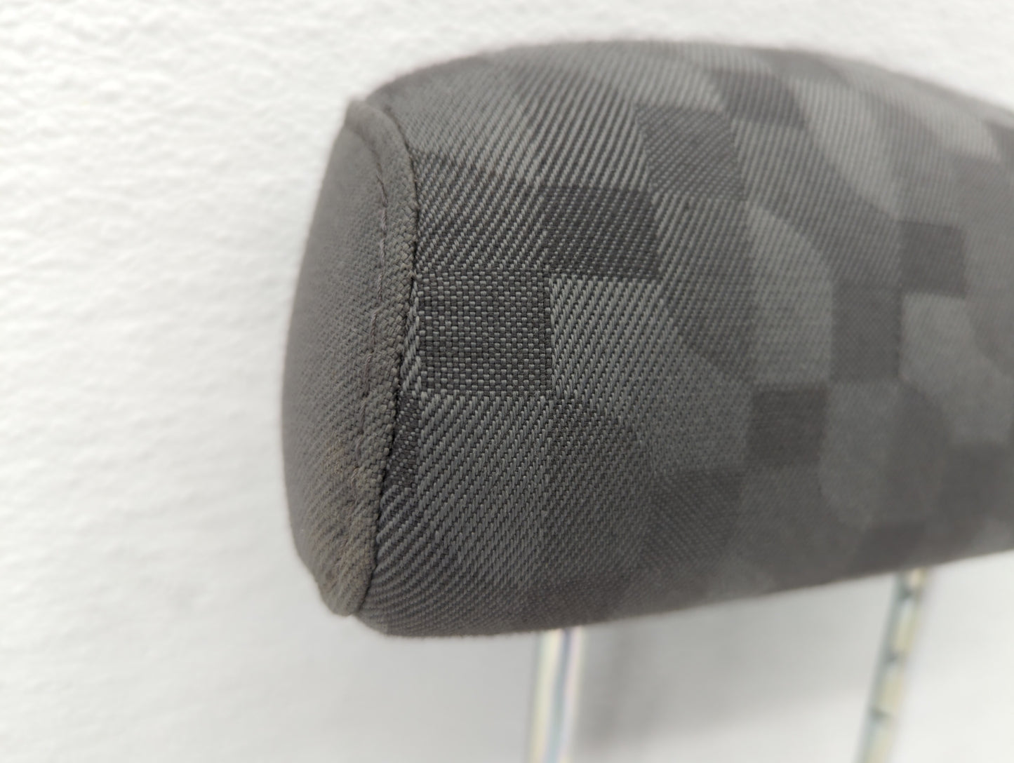 2005 Chevrolet Equinox Headrest Head Rest Front Driver Passenger Seat - Oemusedautoparts1.com