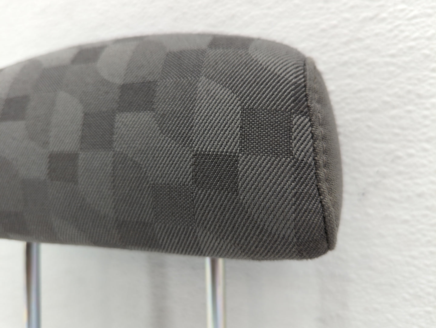 2005 Chevrolet Equinox Headrest Head Rest Front Driver Passenger Seat - Oemusedautoparts1.com