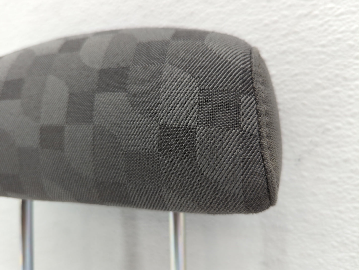 2005 Chevrolet Equinox Headrest Head Rest Front Driver Passenger Seat - Oemusedautoparts1.com