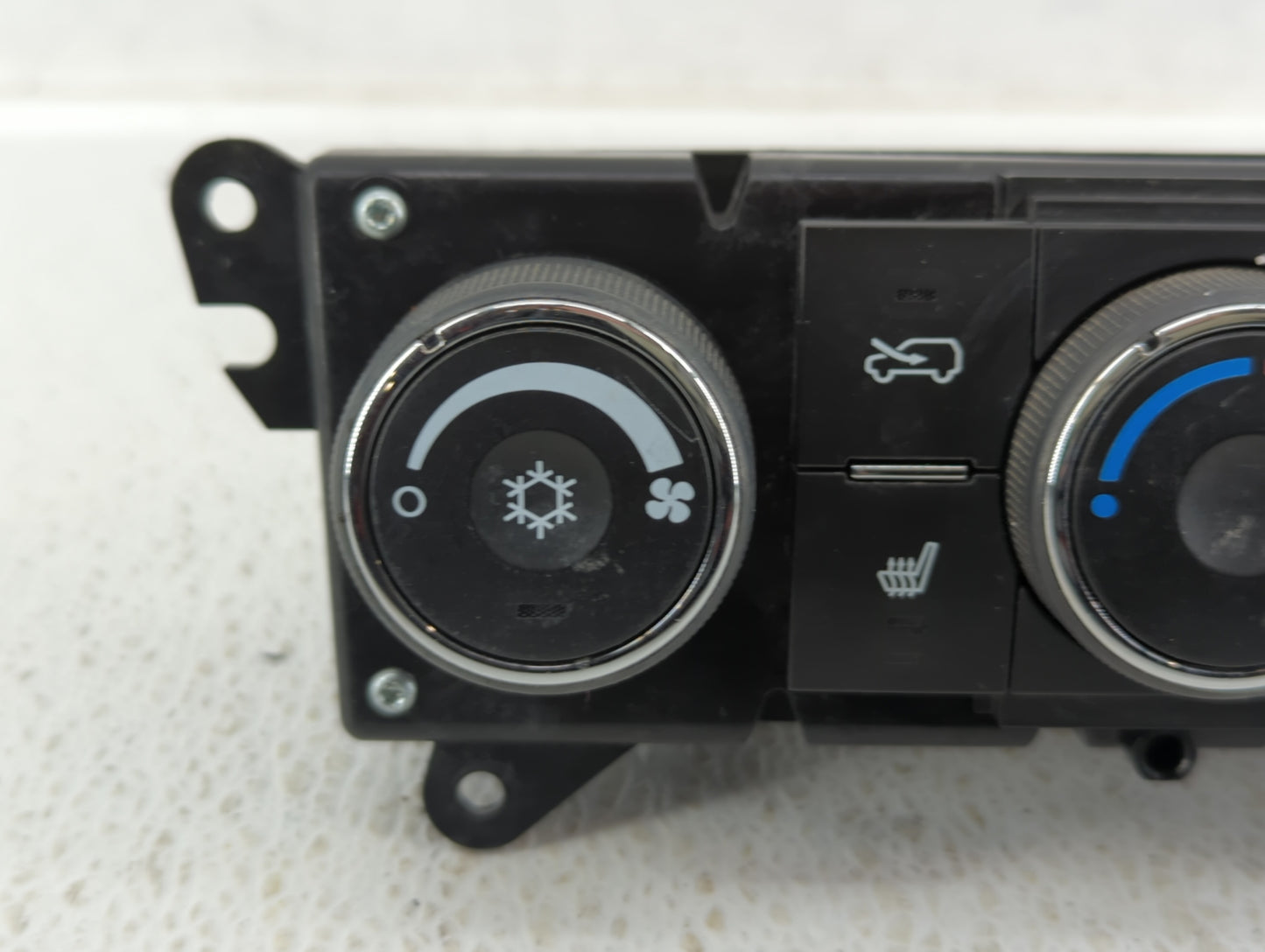 2007-2009 Chevrolet Equinox Climate Control Module Temperature AC/Heater Replacement P/N:25950943 25863023 Fits OEM Used Aut