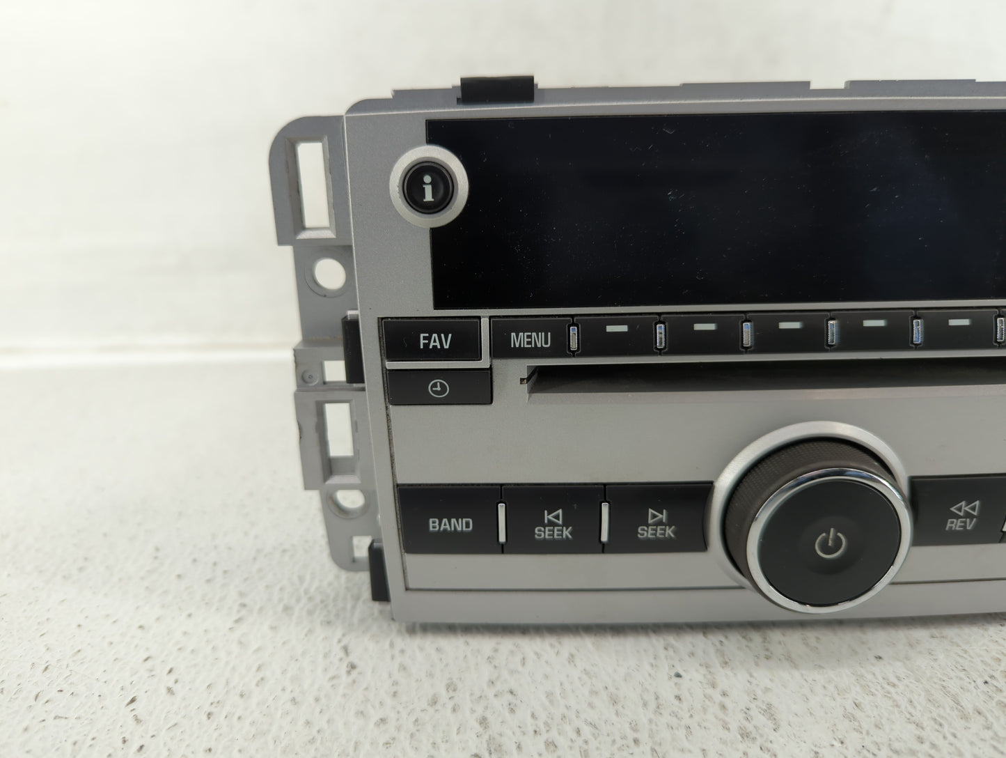 2009 Chevrolet Equinox Radio AM FM Cd Player Receiver Replacement P/N:25994581 Fits OEM Used Auto Parts - Oemusedautoparts1.