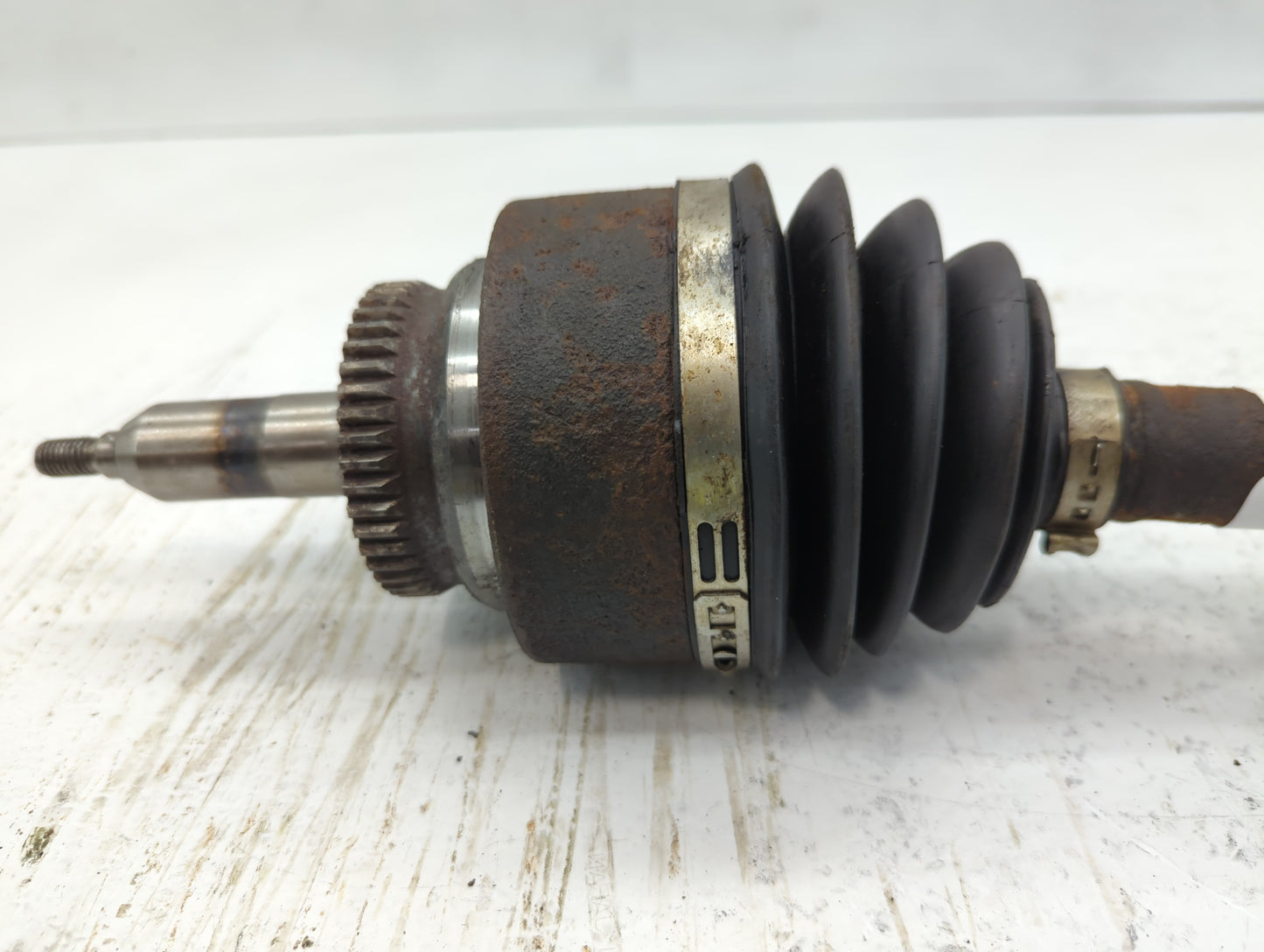 2007-2009 Chevrolet Equinox Axle Shaft Front Driver Cv C/v - Oemusedautoparts1.com